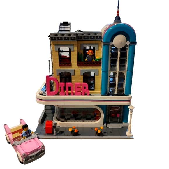 Lego Toys Retired Lego Creator Expert Downtown Diner Modular